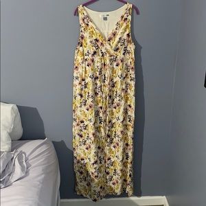 Old Navy Maternity Maxi dress